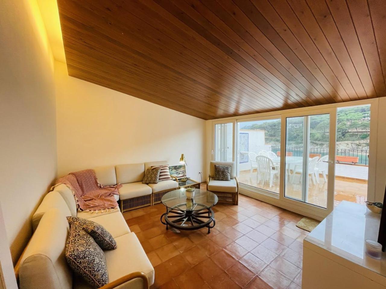 Penthouse on Passeig del Mar de tamariu Large Terrace Free WiFi Appartement Buitenkant foto