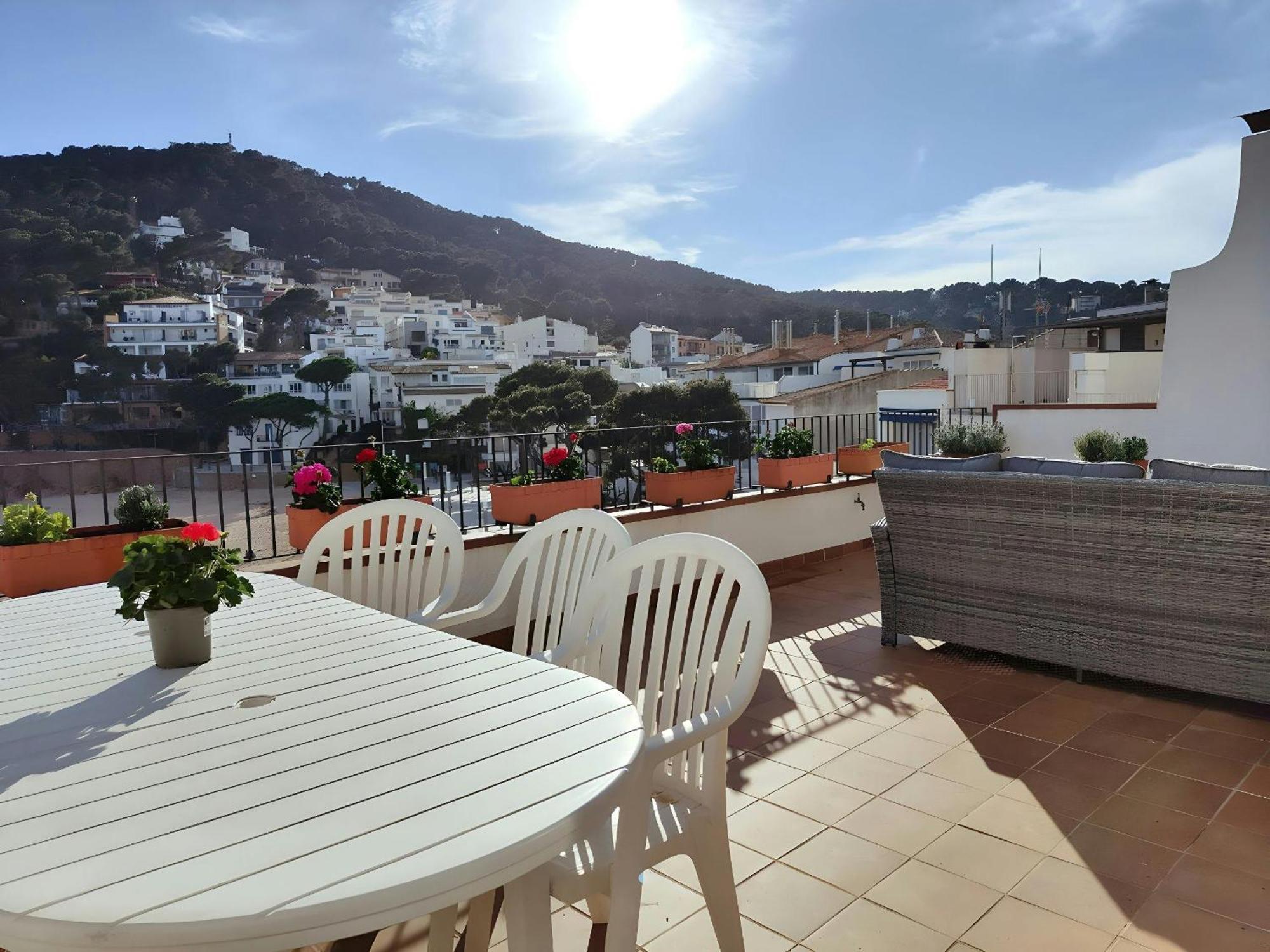 Penthouse on Passeig del Mar de tamariu Large Terrace Free WiFi Appartement Buitenkant foto
