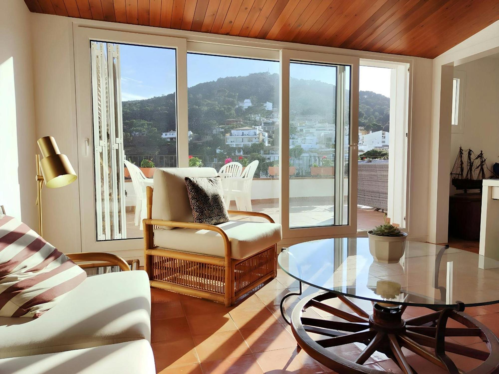 Penthouse on Passeig del Mar de tamariu Large Terrace Free WiFi Appartement Buitenkant foto